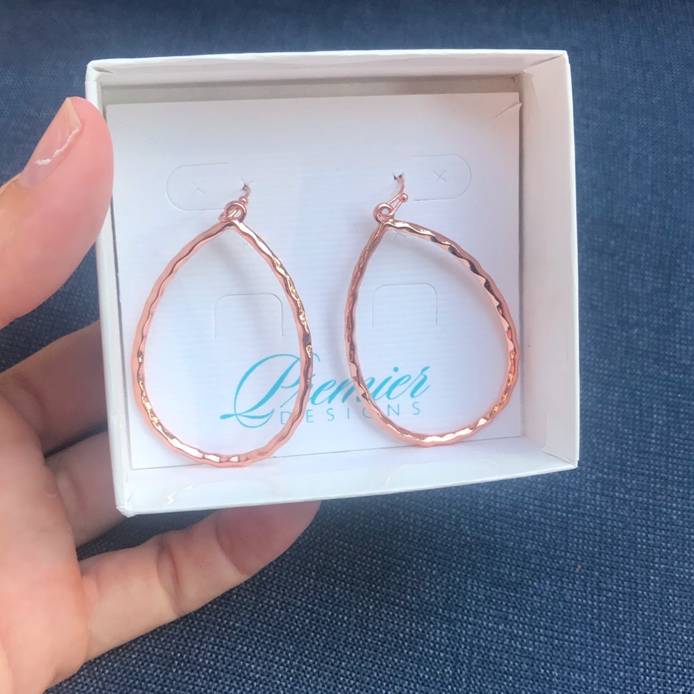 Premier Designs Gorgeous Rose Gold 3 Piece Set